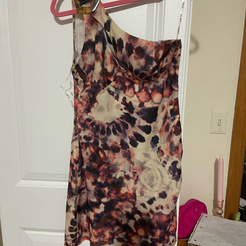 Dress - Picture 4 of 5
